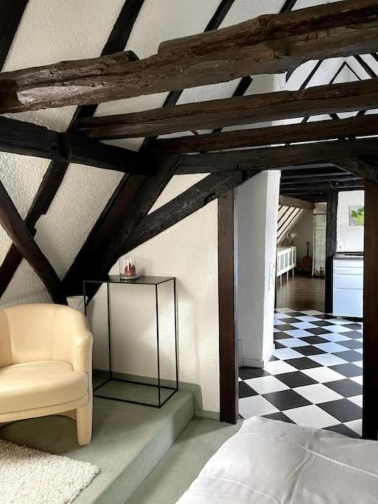 Ferienwohnung Im 'Schmoller - Hof' Neustadt an der Weinstraße Exterior foto