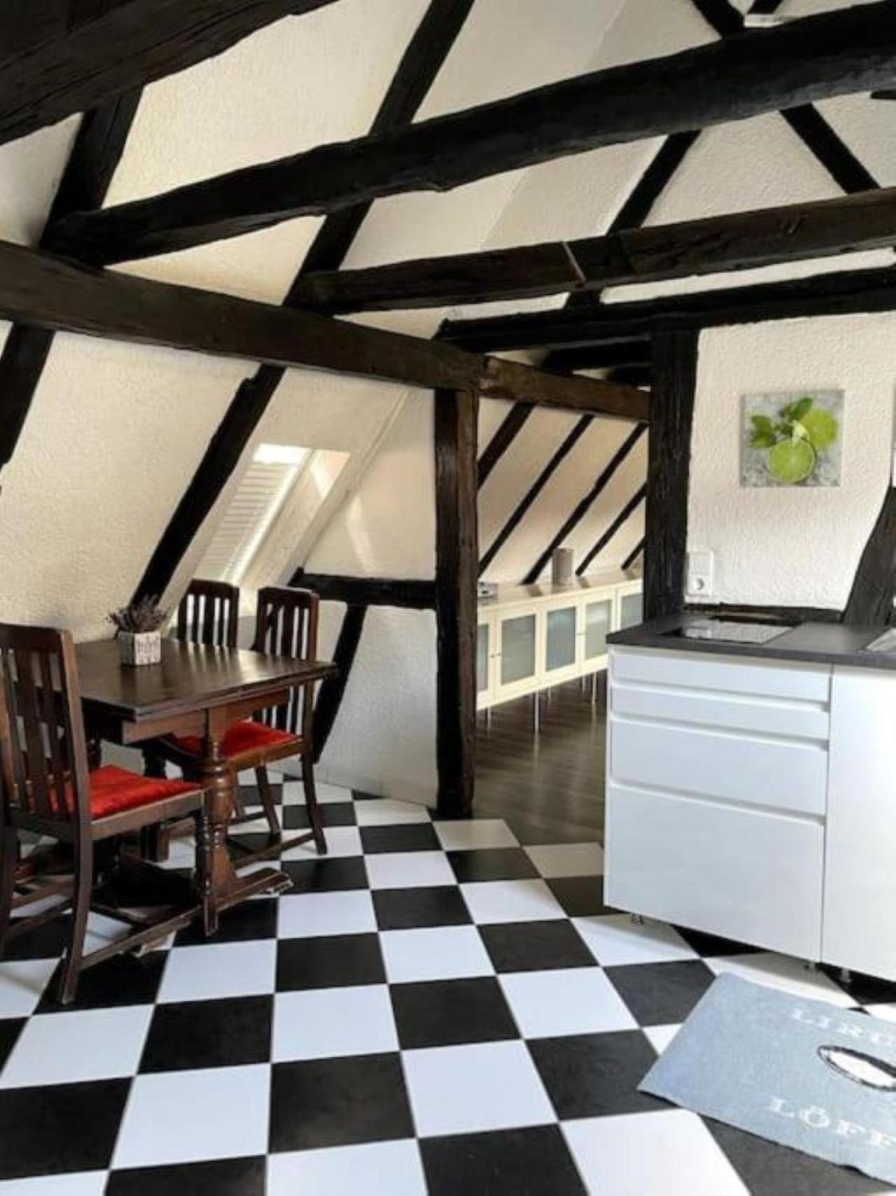 Ferienwohnung Im 'Schmoller - Hof' Neustadt an der Weinstraße Exterior foto